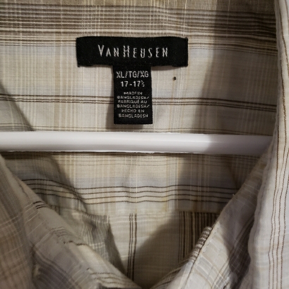 Van Heusen Beige Plaid Casual Button Down Shirt - Picture 2 of 4